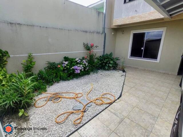 #197 - Casa para Venda em Curitiba - PR - 2