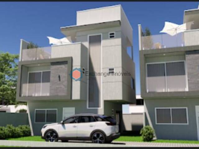 #338 - Casa para Venda em Curitiba - PR - 2