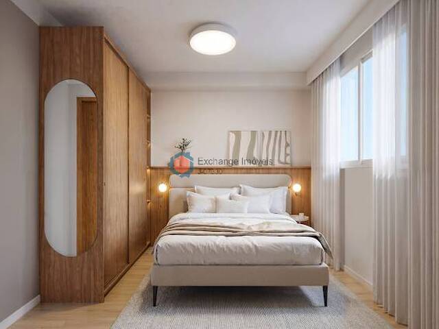Apartamento para Venda em Curitiba - 2