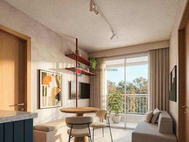 Apartamento para Venda em Curitiba - 2